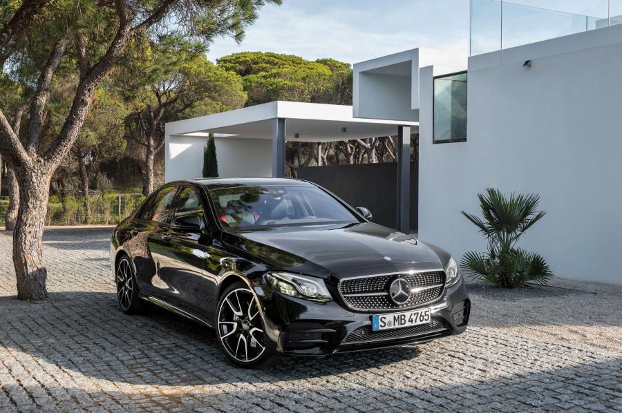  Mercedes-AMG E43 4Matic 2016 года  (фото 18 из 30)